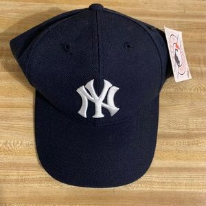 New York Yankees Genuine Merchandise Snapback